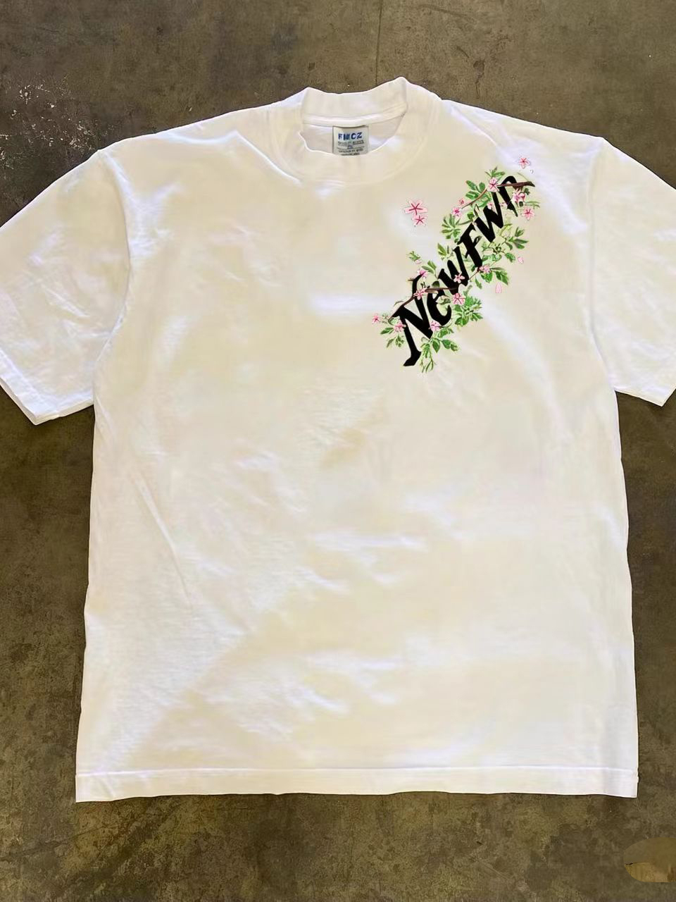 Kaus Lengan Pendek Katun Murni - Streetwear Brand With Flowers ulasan dan harga