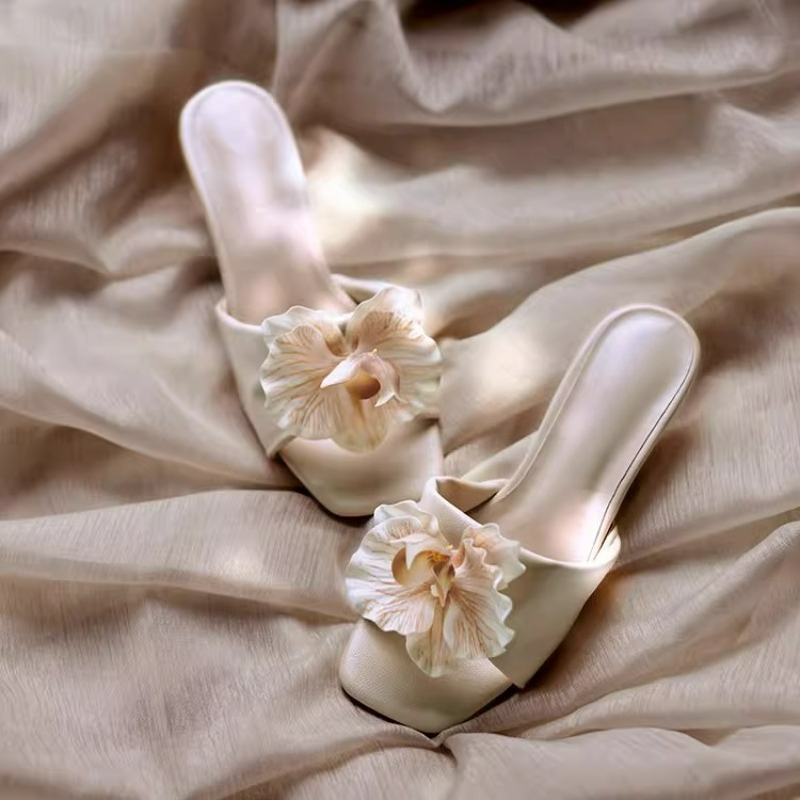 Sandal Wanita Merk Ternama Mus - Streetwear Brand With Flowers ulasan dan harga